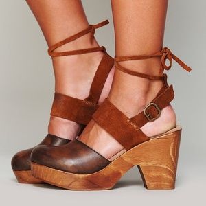 Women's Brown Belmont Leather Clog